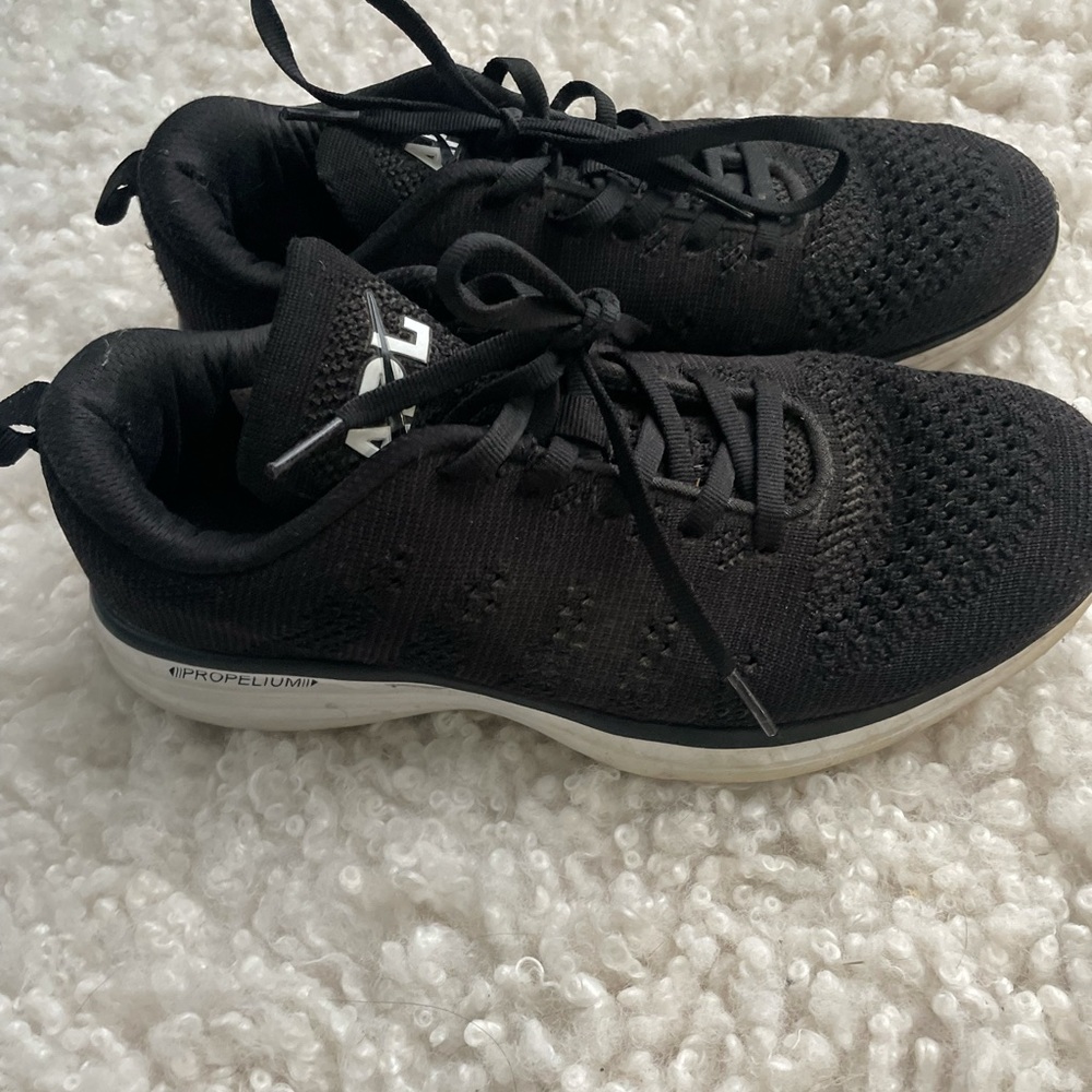 APL Techloom Pro Sneakers